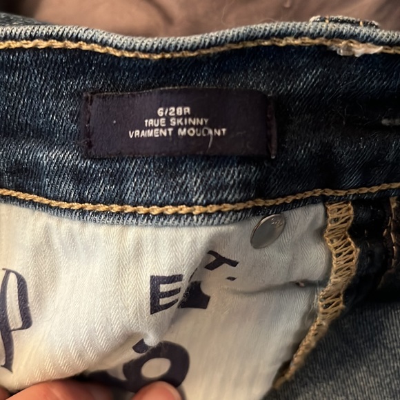 Gap High Rise True Skinny Ripped Jeans - Picture 4 of 5